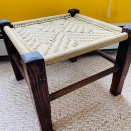 Cute Small Foot Stool With Woven Top In Nice Condition (DR)