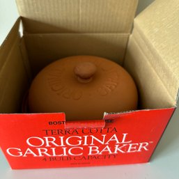 Vintage Boston Warehouse Terra Cotta Original Garlic Baker In Original Box (Upstairs BR)