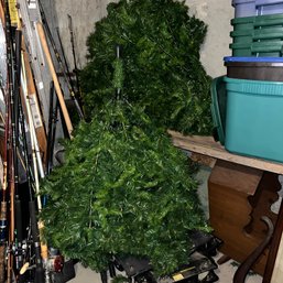 10' Faux Christmas Tree - Easy To Assemble! (Basement)