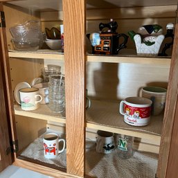 Cabinet Lot With Mini Pyrex Casserole Dish And Other Ceramics And Glassware (Kitchen)