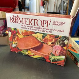 Vintage Romertopf Clay Baker, Baking Dish, Clay Cookery (Garage On Table)