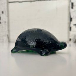 Green Glass Turtle Figurine (OA)