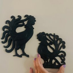 Pair Of Small Metal Chicken Wall Decor (Kitchen)