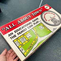 Vintage 'ALL ABOUT TOWN' Nashua, NH Boardgame (BSMT)(57861)