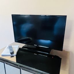 Samsung 32' Television With Remote And Manual (Master Bedroom)