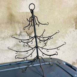 Small Black Metal Christmas Tree With Hooks (BSMT)