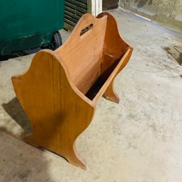 Small Wood Magazine / Newspaper Rack Holder (BSMT)