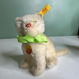Vintage Steiff Kitty (Garage)