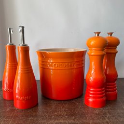 LE CRUESET Orange Utensil Caddy With Salt & Pepper Grinders And Oil & Vinegar Dispensers