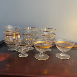 Vintage Barware Gold Trim Glass Cordial Cocktail Glasses Lot (Living Room)