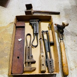 Assorted Vintage Took Lot - Pipe Wrenchs, Scraper, Screwdrivers, And More! (Back Table)