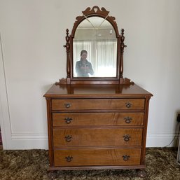 Huntley Furniture Simmons Solid Wood Dresser With Mirror (Up2)