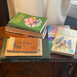 Lot Of Vintage Birds & Flower Guide Books (Living Room)