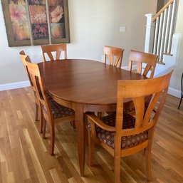 Lovely Dining Table With Six Chairs & Extra Leaves