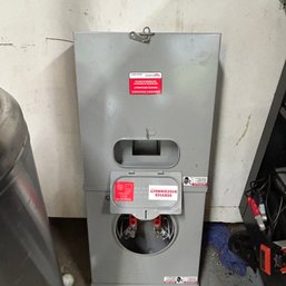 Metal Electric Box (62472) (garage)