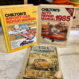 Vintage Car Manuals VOLKSWAGON And CHILTONS (bsmt)