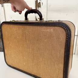 Vintage Suitcase (OA)