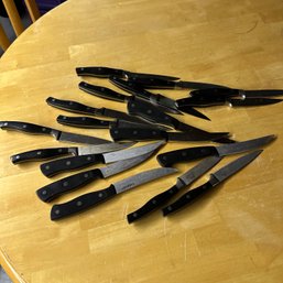 Large Lot Of Knives Including Chicago Cutlery, Cuisinart (BSMT - 62330)