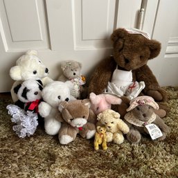 Lot Of Vintage Teddy Bears Including Vermont Teddy Bear Co. (Up2)