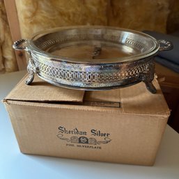 Sheridan Silver Footed Stand With Pyrex 10' Dish (Basement)