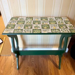 Charming Wooden Plant Table (up)