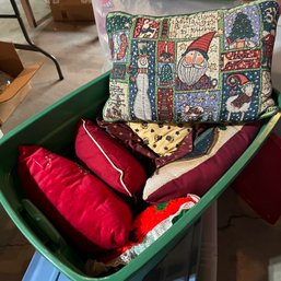 Holiday Throw Pillows (#68905 Garage)