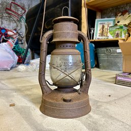 Vintage DIETZ No2 D Lite Lantern (bsmt)