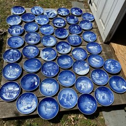 WOW! Beautiful Collection Of B&G JUL Denmark Blue Christmas Plates (Shed)