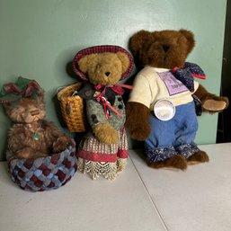 Trio Of Vintage Handmade Bears Including By Vermont Teddy Bears (Garage)