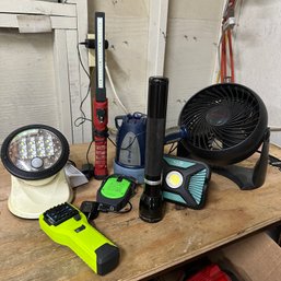 Flashlight Lot Including MAGLITE & West Marine(Garage - 62482)