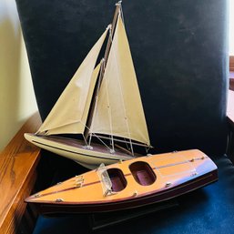 Pair Of Decorative Model Boats (BR)