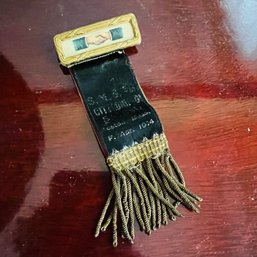 Vintage Ribbon Pin (Bedroom)