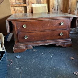 Broyhill Low Table With Drawers And Drop Sides (garage)