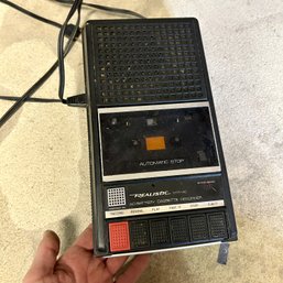 Vintage REALISTIC Cassette Recorder (bsmt)