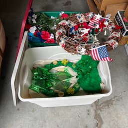 St. Patrick's Day And Independence Day Holiday Decor (Garage)