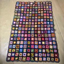 Colorful Granny Square Afghan Crocheted Blanket 67x45 (LR)