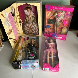 Four Barbies In Original Boxes Incl. Barbie Queen (LR)