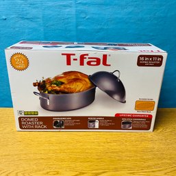 T-Fal Domed Roasting Pan With Rack & Box In Great Condition 16' X 11' (Basement)