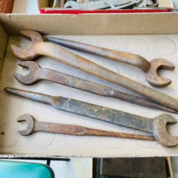 Vintage Spud Wrench Lot (Loc: Left Table)