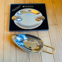 Oneida Stainless Steel Serving Tray And LifeStyle SS Gravyboat (Dining Room)