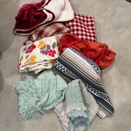 Throw Blankets (Garage)