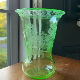 Beautiful Etched Uranium Glass Vase (KM4)