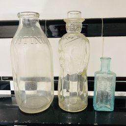 Vintage Glass Bottles: Whiting, Mr. Pickwick And Bakers Extract (Kitchen)