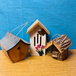 Set Of 3 Quality Made Birdhouses From Wild Bird's Unlimited Including 1 Little Buddies (basement)