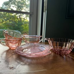 Assorted Vintage Pink Depression Glass Pieces (KM11)