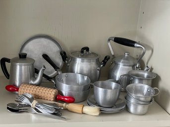 Lot Of Children's Stainless Kitchen Play Set (Attic)