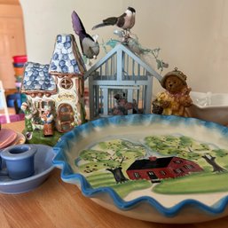 Mixed Lot Of Decorative Ceramic Pieces, Painted Fluted Pie Plate, Ceramic House, Wooden Birdhouse, Etc (LRoom)