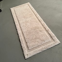 Bathroom Rug 5' X 2' (HW5) (Basement Shelf)