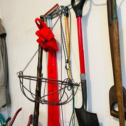 Hanging Metal Basket (Garage)