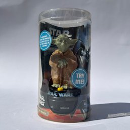 Star Wars Yoda Dashboard Driver (JS)